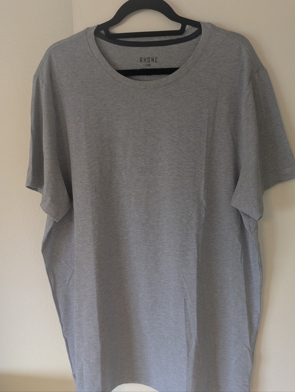 RHONE Men's Short-Sleeve Crewneck T-Shirt - Light Gray- XXL (NWOT)